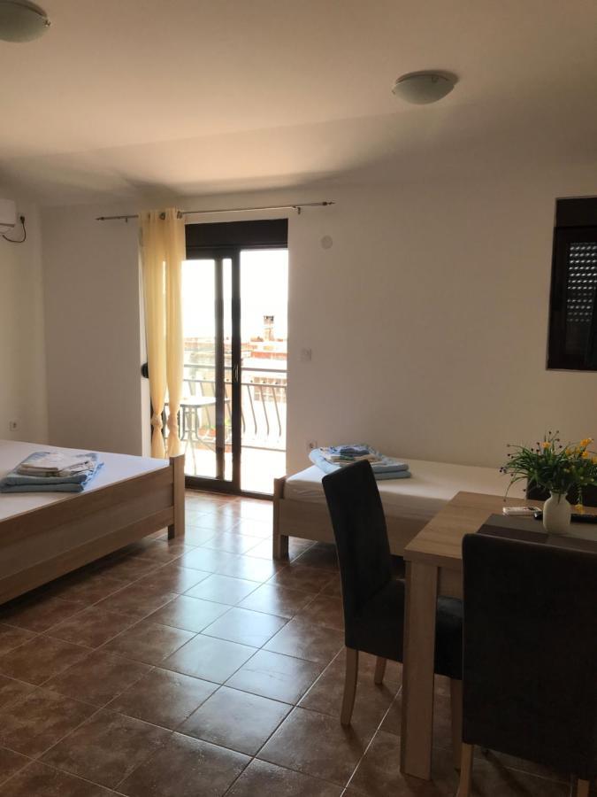 Apartmán Julija 1 Igalo Exteriér fotografie
