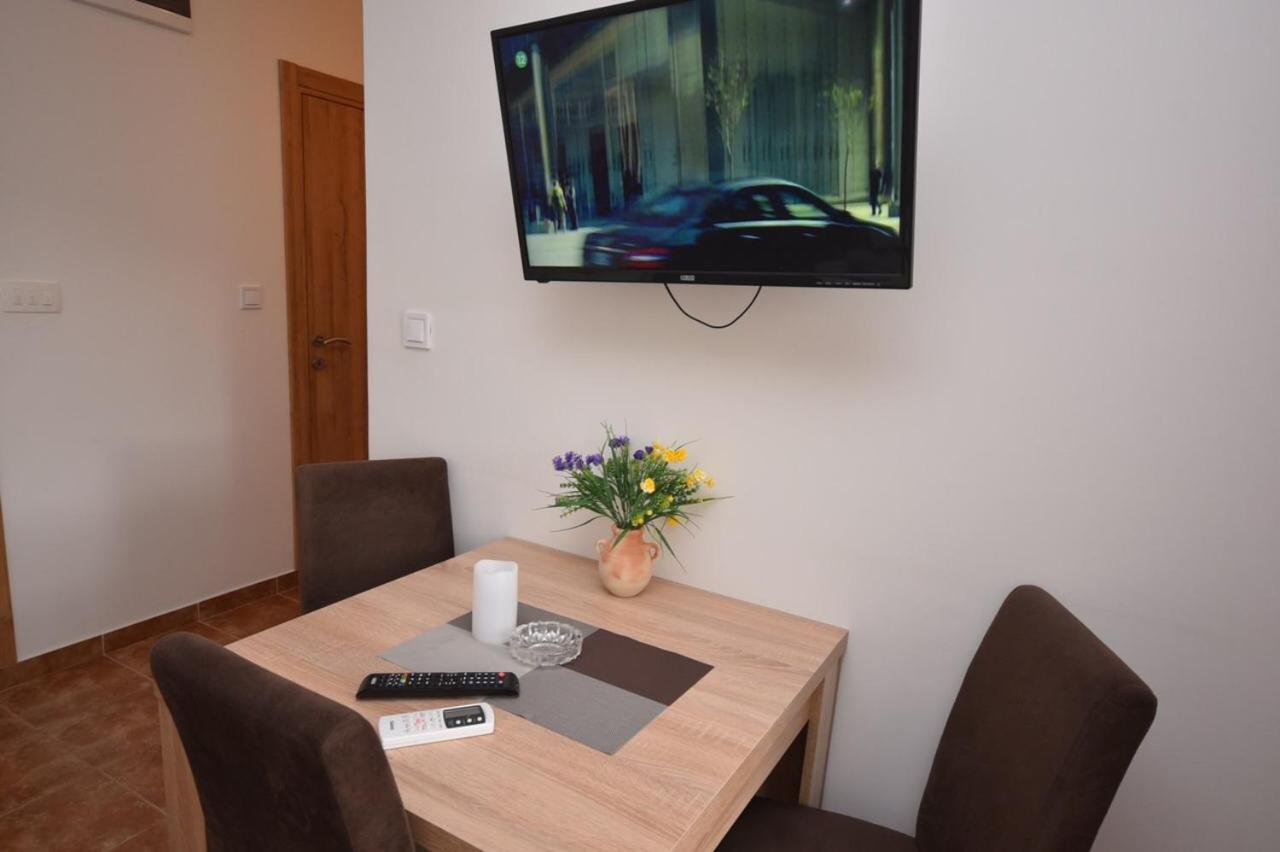 Apartmán Julija 1 Igalo Exteriér fotografie