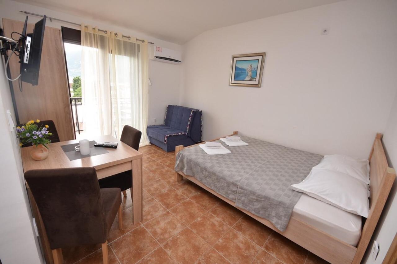 Apartmán Julija 1 Igalo Exteriér fotografie